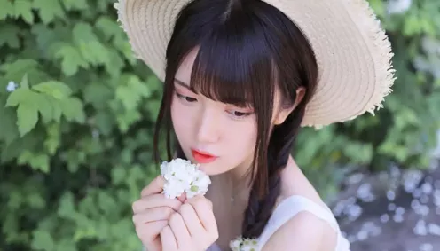 华为三折叠屏手机