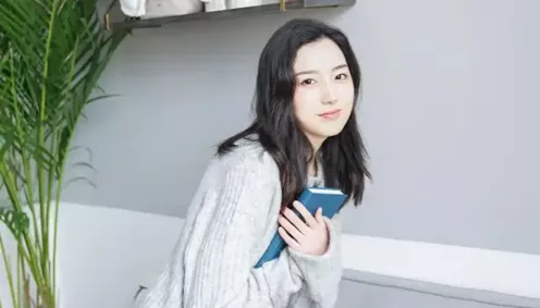 华为三折叠屏手机