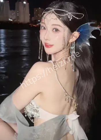 大长腿美女