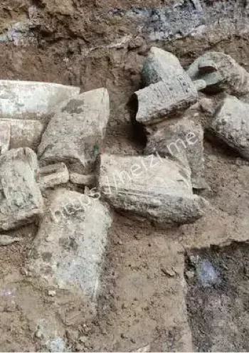 地底敲击声