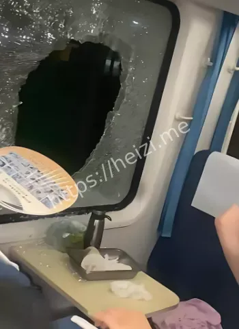K1373脱轨