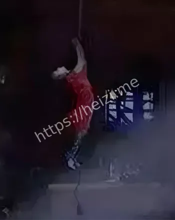 重庆红衣男孩事件