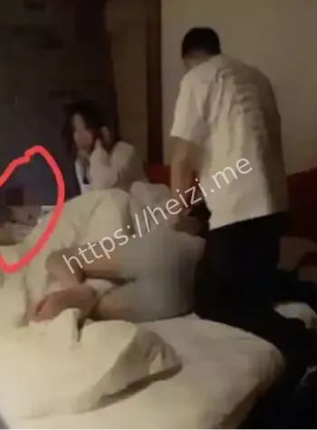 当街暴打小三