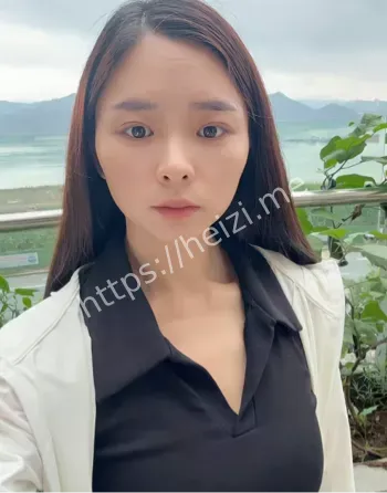 李霞