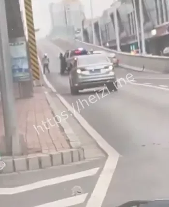 当场击毙嫌疑人