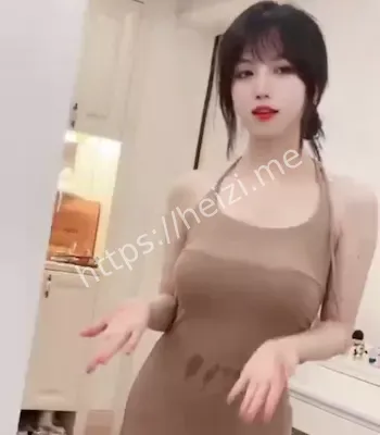 清纯网红隐藏淫荡心