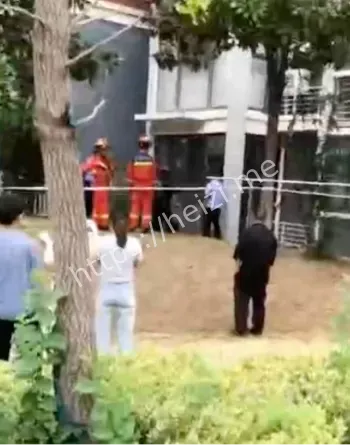 特警射杀