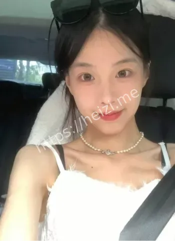 水灵动人反差