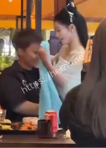 和客人大尺度舞蹈