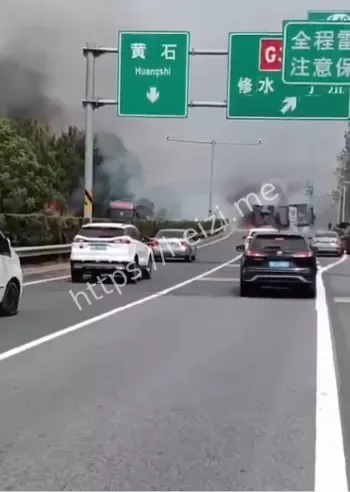 大广高速烟花车失火爆炸