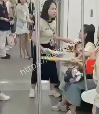 乘客拍下全程