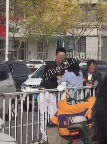 原配比小三漂亮网友热议