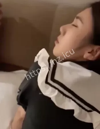 女方单枪匹马扒底