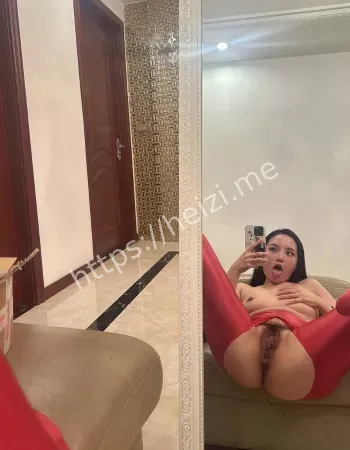 背着老公偷情小叔子