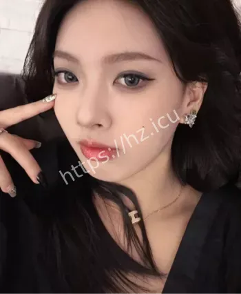 反差巨乳老师隐私