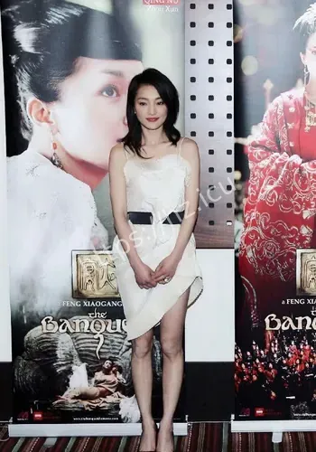 51岁周迅白网友