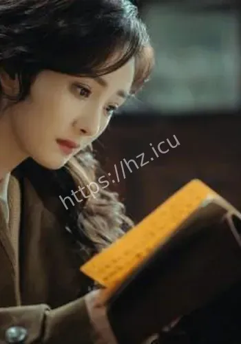 杨幂穿浅色古气场在线