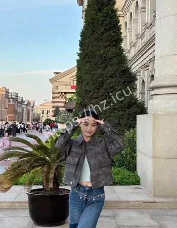 吴雯