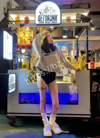 高颜值丰满女神