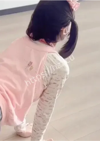 乖巧反差萌