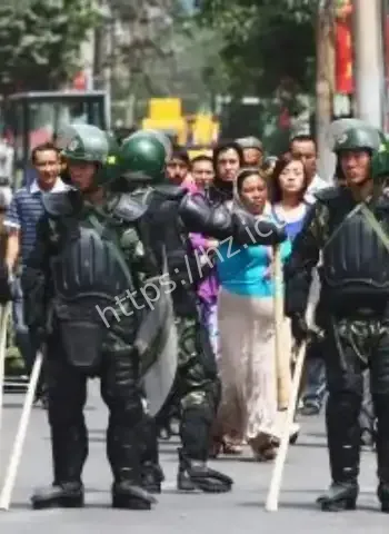 张晓薇