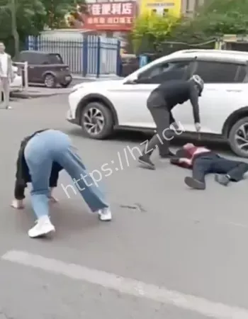 持刀行凶