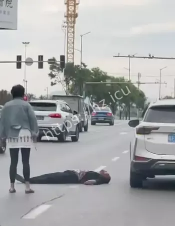 外卖员捅人事件