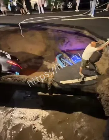 3辆轿车