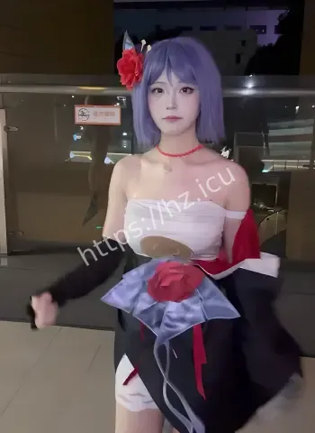cos女神厕所意外泄密