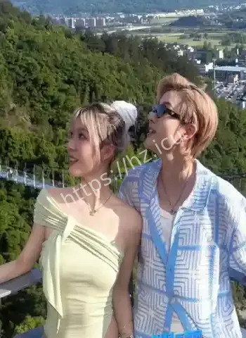 胡诗桐男友脚踏多船