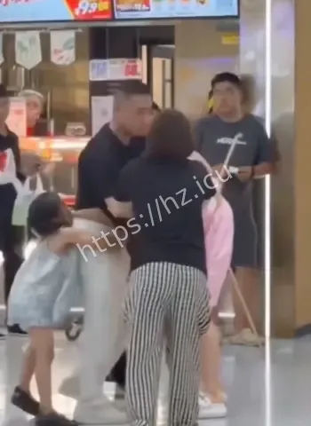 原配变灭绝师太狂打小三